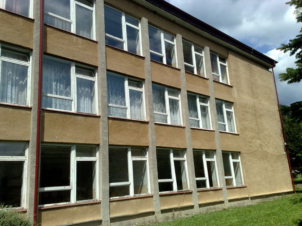 Základná škola v Zázrivej
